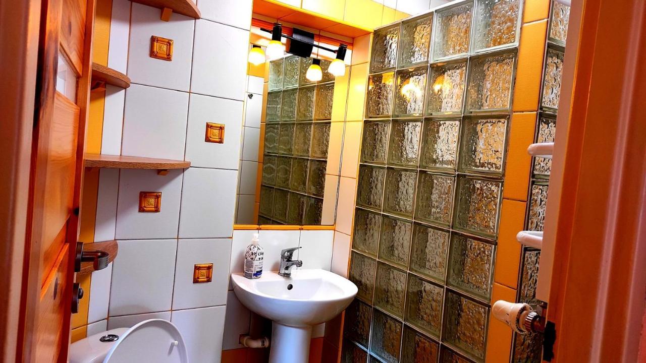 Willa Mona Bed & Breakfast ชกลาร์สกา ปอเรมบา ภายนอก รูปภาพ