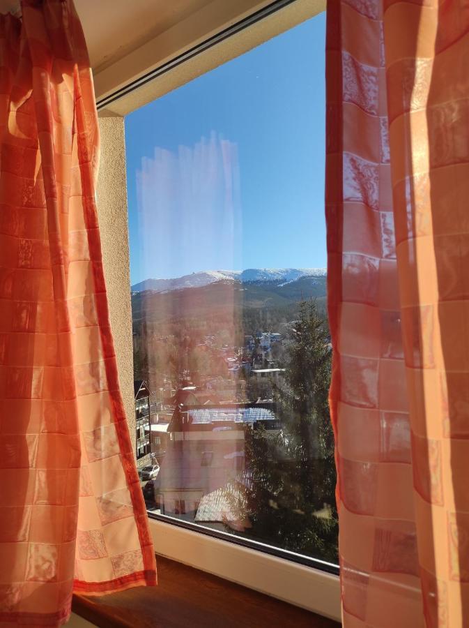 Willa Mona Bed & Breakfast ชกลาร์สกา ปอเรมบา ภายนอก รูปภาพ